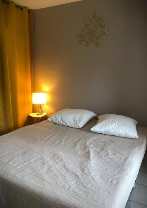 Studio Cabine Climatise 800 M De La Plage Et Des Commerces Bormes-les-Mimosas Kültér fotó