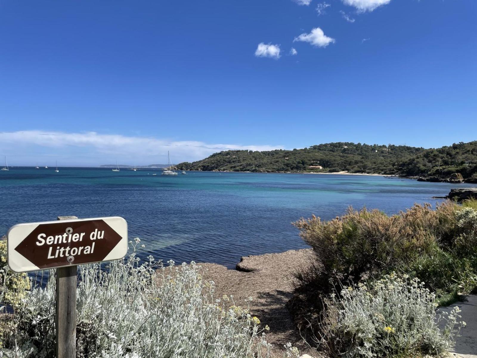 Studio Cabine Climatise 800 M De La Plage Et Des Commerces Bormes-les-Mimosas Kültér fotó