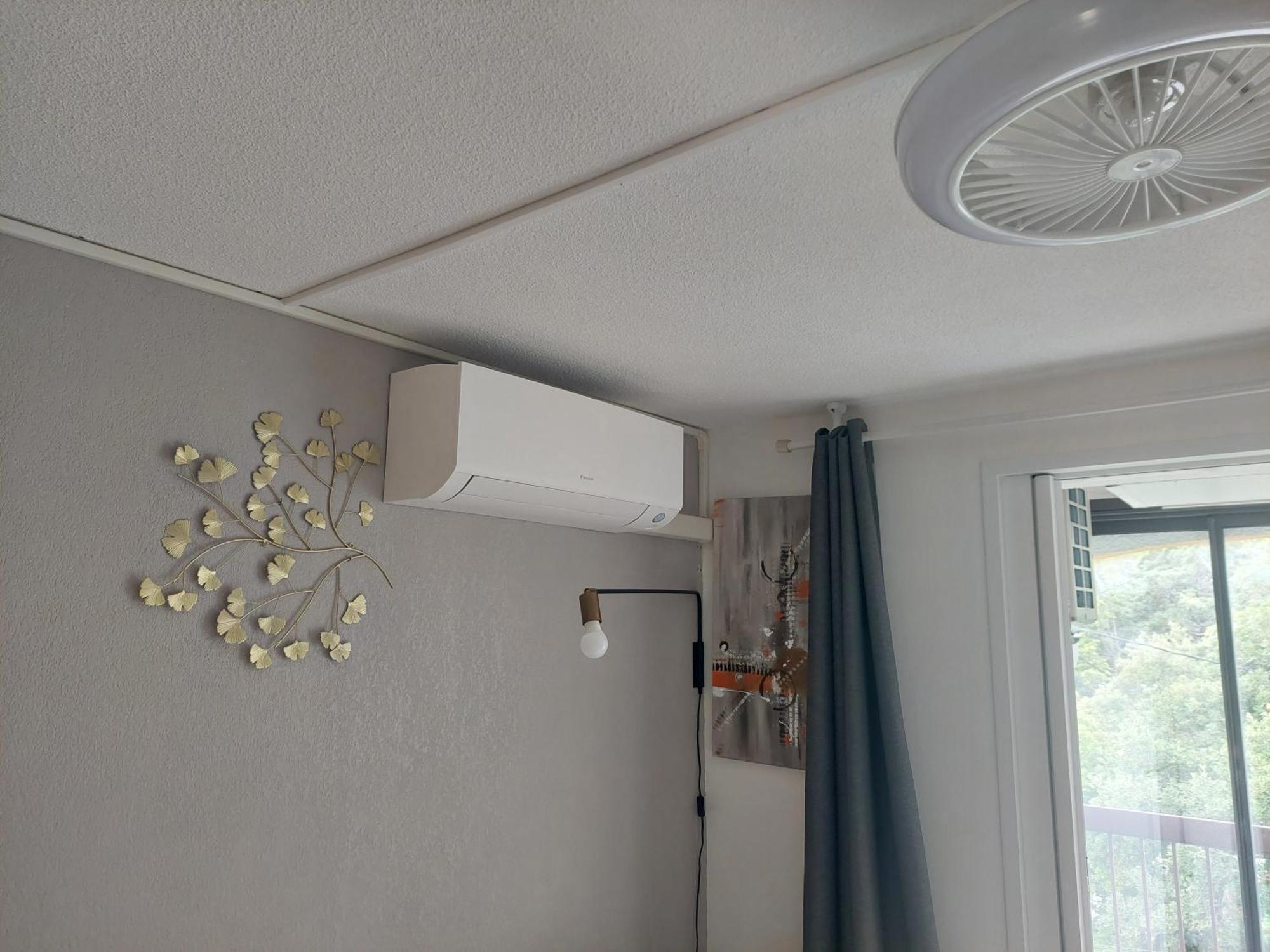 Studio Cabine Climatise 800 M De La Plage Et Des Commerces Bormes-les-Mimosas Kültér fotó